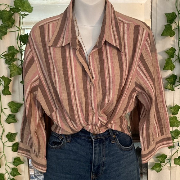 Dcc. Button down - Picture 2 of 7